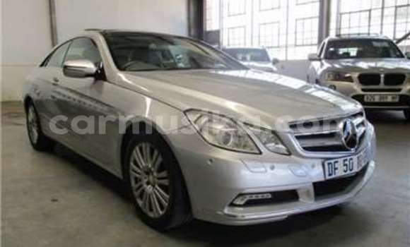 Acheter Occasion Voiture Mercedes‒Benz C–Class Gris à Beitbridge, Matabeleland South Acheter Occasion Voiture Mercedes‒Benz C–Class Gris à Beitbridge, Matabeleland South