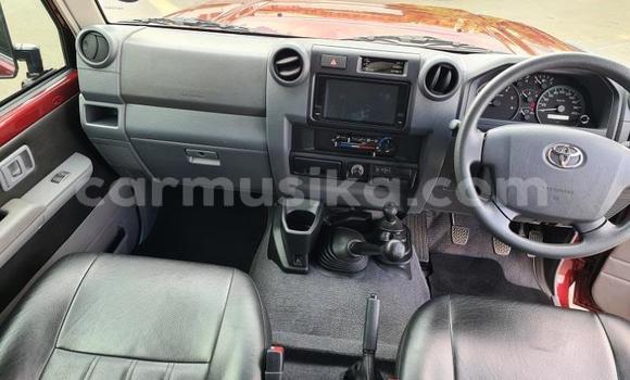Buy Used Toyota Land Cruiser Red Car in Beitbridge in Matabeleland South Buy Used Toyota Land Cruiser Red Car in Beitbridge in Matabeleland South
