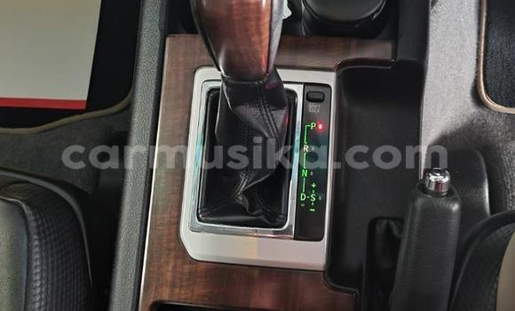 Nunua Ilio tumika Toyota Land Cruiser Prado Nyeupe Gari ndani ya Beitbridge nchini Matabeleland Kusini Nunua Ilio tumika Toyota Land Cruiser Prado Nyeupe Gari ndani ya Beitbridge nchini Matabeleland Kusini
