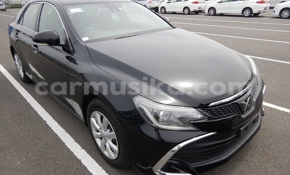 Buy Used Toyota Mark X Black Car in Beitbridge in Matabeleland South