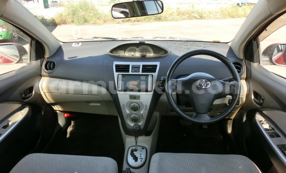 Acheter Occasion Voiture Toyota Belta Rouge à Beitbridge, Matabeleland South Acheter Occasion Voiture Toyota Belta Rouge à Beitbridge, Matabeleland South
