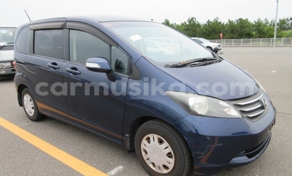 Nunua Ilio tumika Honda Freed Bluu Gari ndani ya Harare nchini Harare