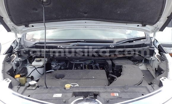 Buy Used Mazda Biante White Car in Harare in Harare Buy Used Mazda Biante White Car in Harare in Harare