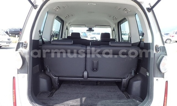 Buy Used Mazda Biante White Car in Harare in Harare Buy Used Mazda Biante White Car in Harare in Harare