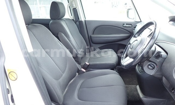 Buy Used Mazda Biante White Car in Harare in Harare Buy Used Mazda Biante White Car in Harare in Harare