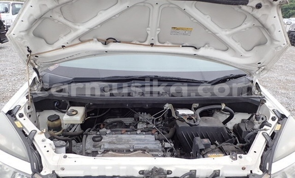 Buy Used Toyota Voxy White Car in Harare in Harare Buy Used Toyota Voxy White Car in Harare in Harare