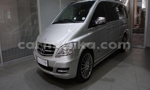 Acheter Occasion Voiture Mercedes‒Benz Viano Gris à Beitbridge, Matabeleland South Acheter Occasion Voiture Mercedes‒Benz Viano Gris à Beitbridge, Matabeleland South