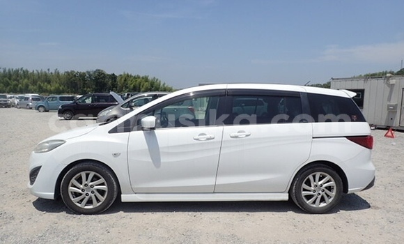 Tenga Tsaru Mazda Premacy Chena Mota in Beitbridge in Matabeleland South Tenga Tsaru Mazda Premacy Chena Mota in Beitbridge in Matabeleland South