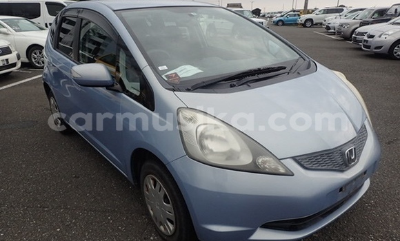 Nunua Ilio tumika Honda Fit Bluu Gari ndani ya Harare nchini Harare