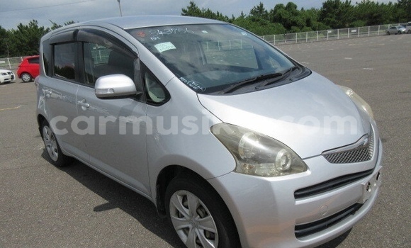 Tenga Tsaru Toyota Ractis Sirivha Mota in Beitbridge in Matabeleland South