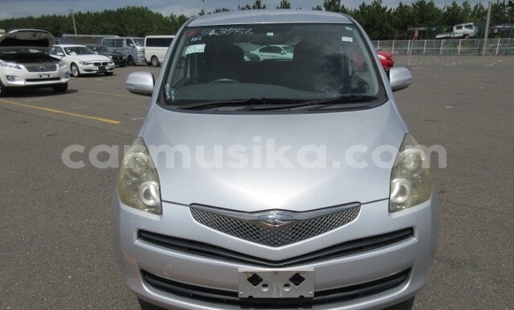 Tenga Tsaru Toyota Ractis Sirivha Mota in Beitbridge in Matabeleland South Tenga Tsaru Toyota Ractis Sirivha Mota in Beitbridge in Matabeleland South