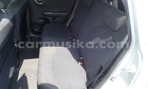 Buy Used Honda Fit Silver Car in Beitbridge in Matabeleland South Buy Used Honda Fit Silver Car in Beitbridge in Matabeleland South