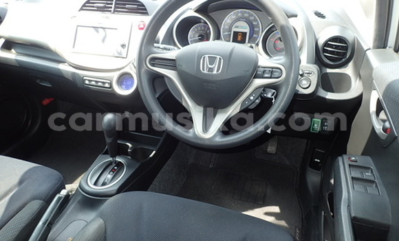 Buy Used Honda Fit Silver Car in Beitbridge in Matabeleland South Buy Used Honda Fit Silver Car in Beitbridge in Matabeleland South