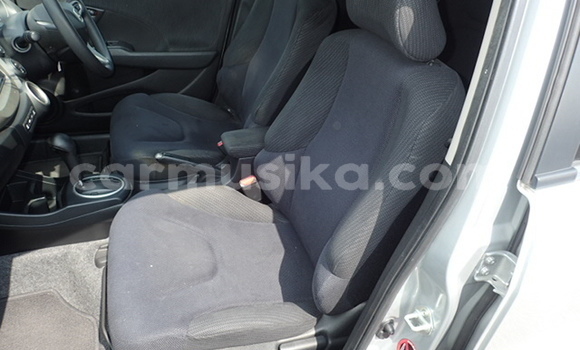 Buy Used Honda Fit Silver Car in Beitbridge in Matabeleland South Buy Used Honda Fit Silver Car in Beitbridge in Matabeleland South