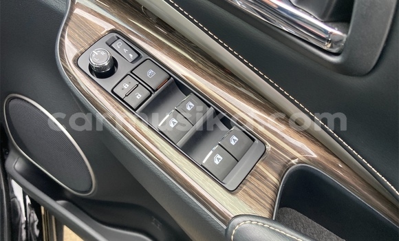 Acheter Occasion Voiture Toyota Harrier Noir à Beitbridge, Matabeleland South Acheter Occasion Voiture Toyota Harrier Noir à Beitbridge, Matabeleland South