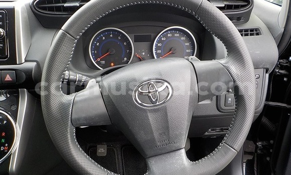 Acheter Occasion Voiture Toyota Wish Noir à Beitbridge, Matabeleland South Acheter Occasion Voiture Toyota Wish Noir à Beitbridge, Matabeleland South