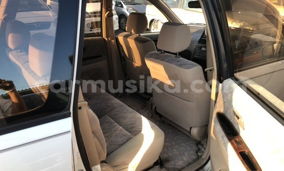 Buy Used Toyota Gaia White Car in Beitbridge in Matabeleland South Buy Used Toyota Gaia White Car in Beitbridge in Matabeleland South