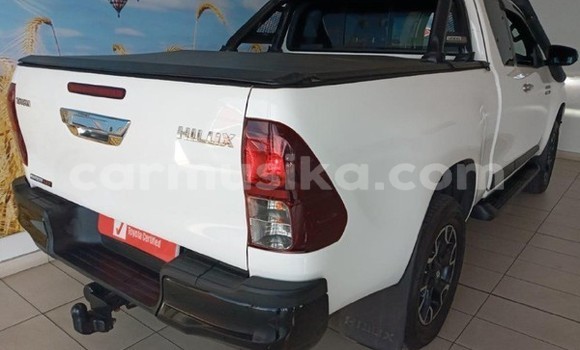 Tenga Tsaru Toyota Hilux Chena Mota in Beitbridge in Matabeleland South Tenga Tsaru Toyota Hilux Chena Mota in Beitbridge in Matabeleland South