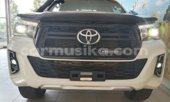 Tenga Tsaru Toyota Hilux Chena Mota in Beitbridge in Matabeleland South Tenga Tsaru Toyota Hilux Chena Mota in Beitbridge in Matabeleland South