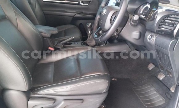 Tenga Tsaru Toyota Hilux Chena Mota in Beitbridge in Matabeleland South Tenga Tsaru Toyota Hilux Chena Mota in Beitbridge in Matabeleland South