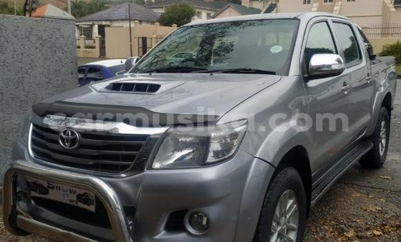 Buy Used Toyota Hilux Silver Car in Beitbridge in Matabeleland South