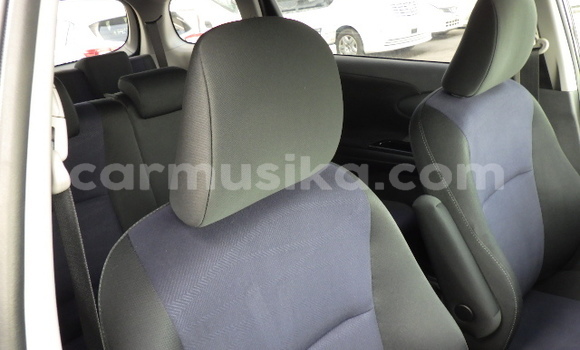 Nunua Ilio tumika Toyota Wish Nyeusi Gari ndani ya Beitbridge nchini Matabeleland Kusini Nunua Ilio tumika Toyota Wish Nyeusi Gari ndani ya Beitbridge nchini Matabeleland Kusini