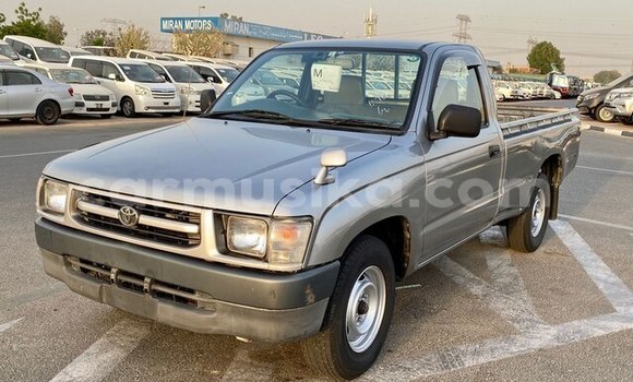 Acheter Occasion Voiture Toyota Hilux Beige à Beitbridge, Matabeleland South Acheter Occasion Voiture Toyota Hilux Beige à Beitbridge, Matabeleland South