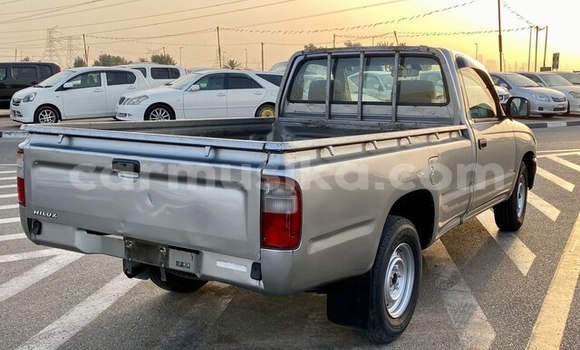 Acheter Occasion Voiture Toyota Hilux Beige à Beitbridge, Matabeleland South Acheter Occasion Voiture Toyota Hilux Beige à Beitbridge, Matabeleland South