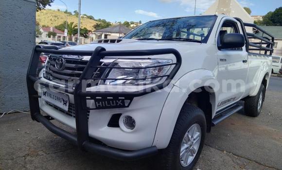 Acheter Occasion Voiture Toyota Hilux Blanc à Beitbridge, Matabeleland South Acheter Occasion Voiture Toyota Hilux Blanc à Beitbridge, Matabeleland South