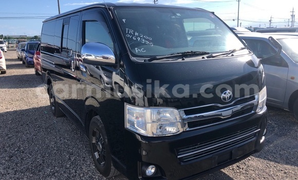 Buy Used Toyota Hiace Black Car in Beitbridge in Matabeleland South Buy Used Toyota Hiace Black Car in Beitbridge in Matabeleland South