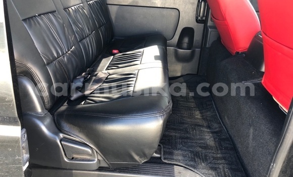 Buy Used Toyota Hiace Black Car in Beitbridge in Matabeleland South Buy Used Toyota Hiace Black Car in Beitbridge in Matabeleland South