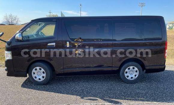 Buy Used Toyota Hiace Black Car in Beitbridge in Matabeleland South Buy Used Toyota Hiace Black Car in Beitbridge in Matabeleland South