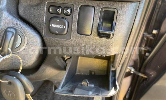 Buy Used Toyota Hiace Black Car in Beitbridge in Matabeleland South Buy Used Toyota Hiace Black Car in Beitbridge in Matabeleland South