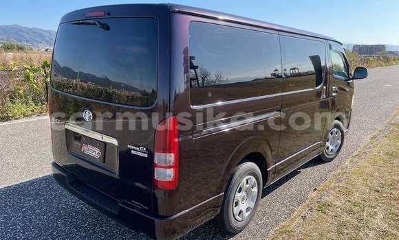 Buy Used Toyota Hiace Black Car in Beitbridge in Matabeleland South Buy Used Toyota Hiace Black Car in Beitbridge in Matabeleland South