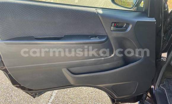 Buy Used Toyota Hiace Black Car in Beitbridge in Matabeleland South Buy Used Toyota Hiace Black Car in Beitbridge in Matabeleland South