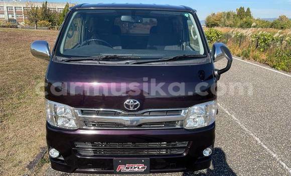 Buy Used Toyota Hiace Black Car in Beitbridge in Matabeleland South Buy Used Toyota Hiace Black Car in Beitbridge in Matabeleland South