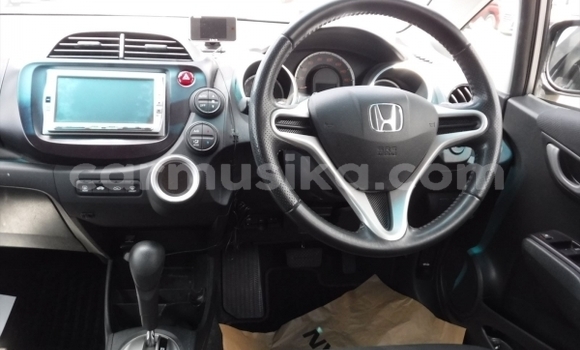 Buy Used Honda Fit Silver Car in Beitbridge in Matabeleland South Buy Used Honda Fit Silver Car in Beitbridge in Matabeleland South