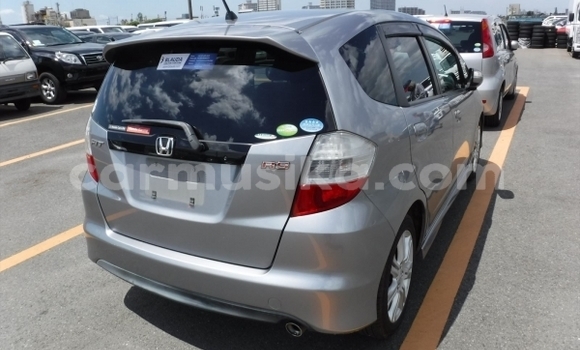 Buy Used Honda Fit Silver Car in Beitbridge in Matabeleland South Buy Used Honda Fit Silver Car in Beitbridge in Matabeleland South