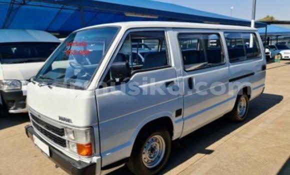 Tenga Tsaru Toyota Hiace Chena Mota in Beitbridge in Matabeleland South Tenga Tsaru Toyota Hiace Chena Mota in Beitbridge in Matabeleland South