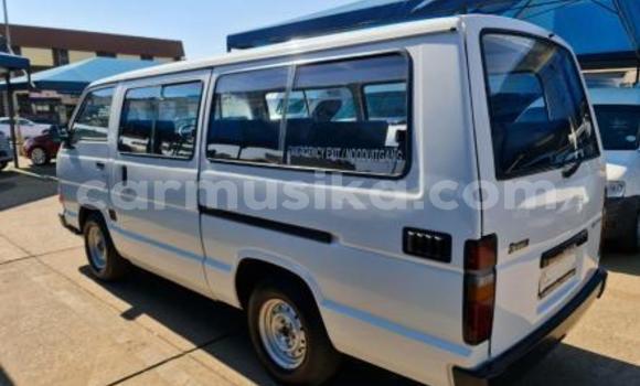 Tenga Tsaru Toyota Hiace Chena Mota in Beitbridge in Matabeleland South Tenga Tsaru Toyota Hiace Chena Mota in Beitbridge in Matabeleland South