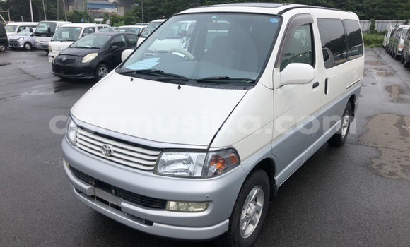 Buy Used Toyota Granvia Other Car in Beitbridge in Matabeleland South Buy Used Toyota Granvia Other Car in Beitbridge in Matabeleland South