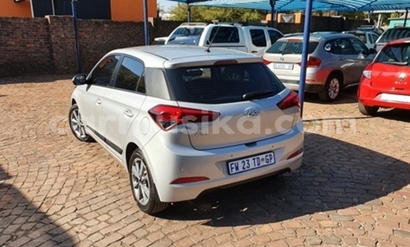 Tenga Tsaru Hyundai i20 Bhuruu Mota in Beitbridge in Matabeleland South Tenga Tsaru Hyundai i20 Bhuruu Mota in Beitbridge in Matabeleland South
