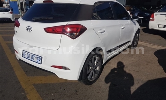Tenga Tsaru Hyundai i20 Chena Mota in Beitbridge in Matabeleland South Tenga Tsaru Hyundai i20 Chena Mota in Beitbridge in Matabeleland South