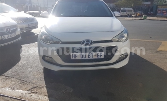 Tenga Tsaru Hyundai i20 Chena Mota in Beitbridge in Matabeleland South Tenga Tsaru Hyundai i20 Chena Mota in Beitbridge in Matabeleland South
