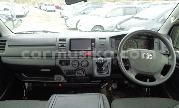 Tenga Tsaru Toyota Hiace Chena Mota in Beitbridge in Matabeleland South Tenga Tsaru Toyota Hiace Chena Mota in Beitbridge in Matabeleland South