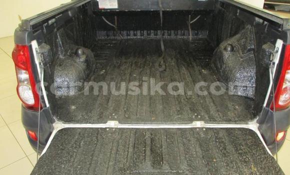 Tenga Tsaru Nissan Pickup Chena Mota in Beitbridge in Matabeleland South Tenga Tsaru Nissan Pickup Chena Mota in Beitbridge in Matabeleland South