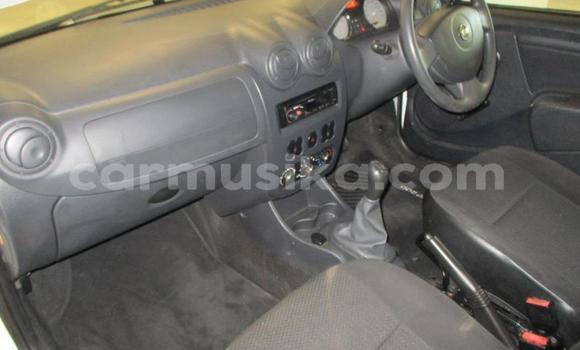 Tenga Tsaru Nissan Pickup Chena Mota in Beitbridge in Matabeleland South Tenga Tsaru Nissan Pickup Chena Mota in Beitbridge in Matabeleland South