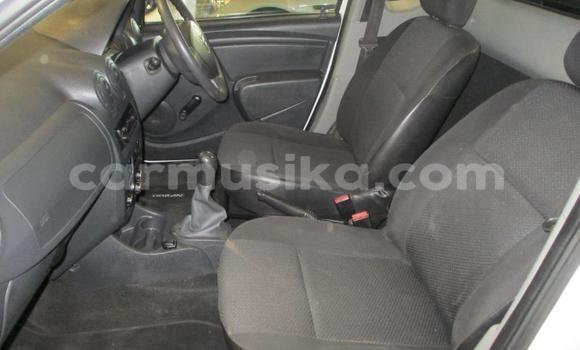 Tenga Tsaru Nissan Pickup Chena Mota in Beitbridge in Matabeleland South Tenga Tsaru Nissan Pickup Chena Mota in Beitbridge in Matabeleland South