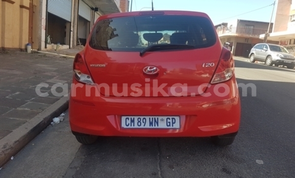 Buy Used Hyundai i20 Red Car in Beitbridge in Matabeleland South Buy Used Hyundai i20 Red Car in Beitbridge in Matabeleland South