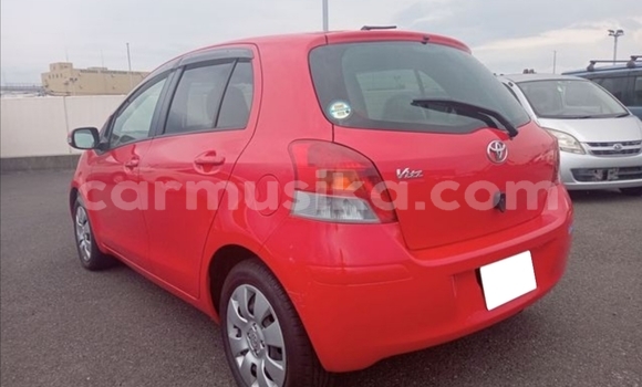 Nunua Ilio tumika Toyota Vitz Nyekundu Gari ndani ya Beitbridge nchini Matabeleland Kusini Nunua Ilio tumika Toyota Vitz Nyekundu Gari ndani ya Beitbridge nchini Matabeleland Kusini